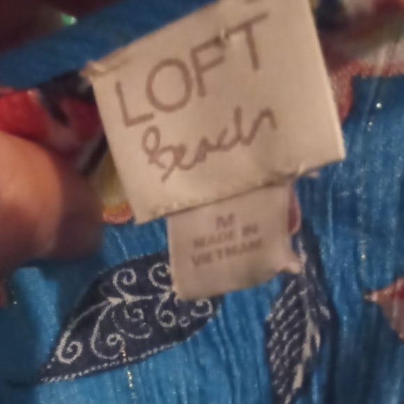 LOFT Beach Blue Floral Blouse - Picture 8 of 8